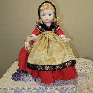 Madame Alexander Doll 8" Sweden